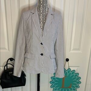 Olsen’s Women's Striped Blazer in searsucker